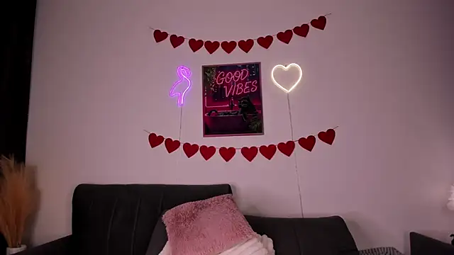 naomi_asian's cam snapshot