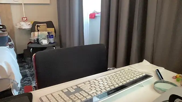 coach-karl live sex cam