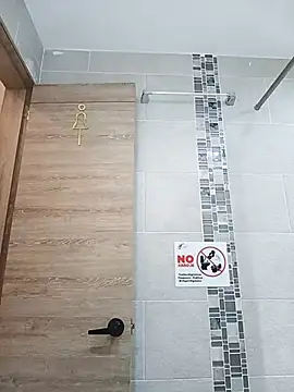 VioletBloomm live sex cam