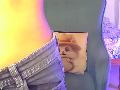 alaviya-19's cam snapshot