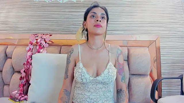 annie_shine_'s cam snapshot