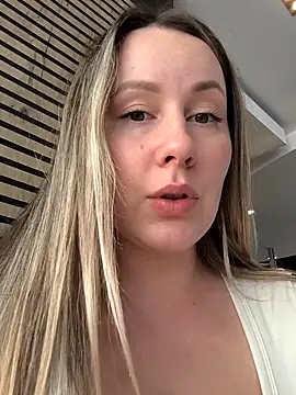 Mona_Plus live sex cam