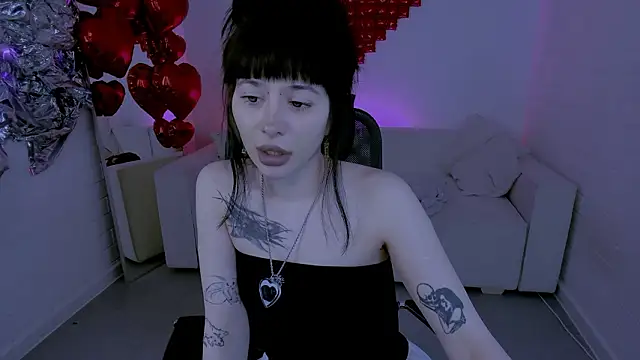 HollyDennis's cam snapshot