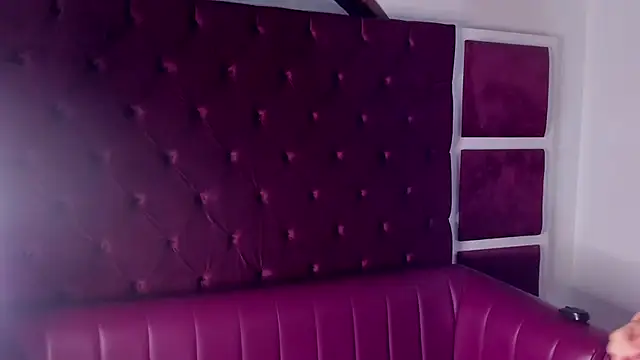 RossMildrey live sex cam