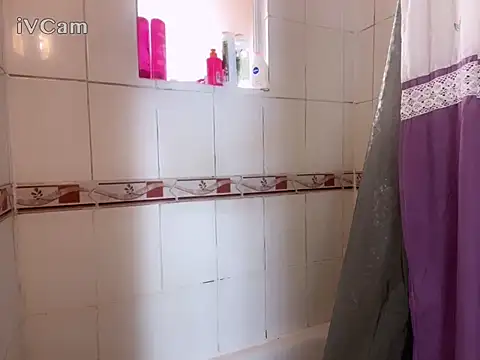 WhiteWomen's cam snapshot