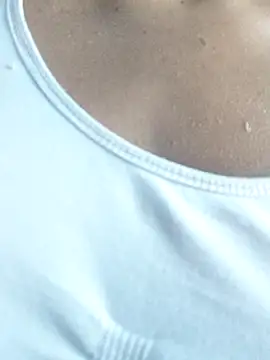 chaparritahot99 live sex cam