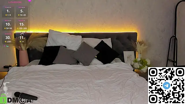 Michelle_Blond's cam snapshot