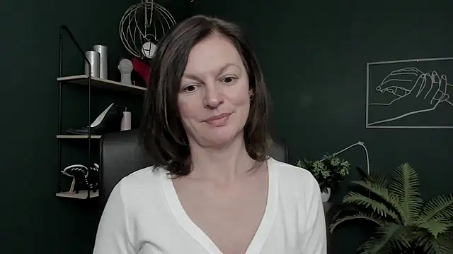 VivianWILD's cam snapshot