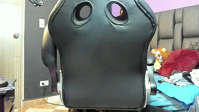 Lyon_vach live sex cam