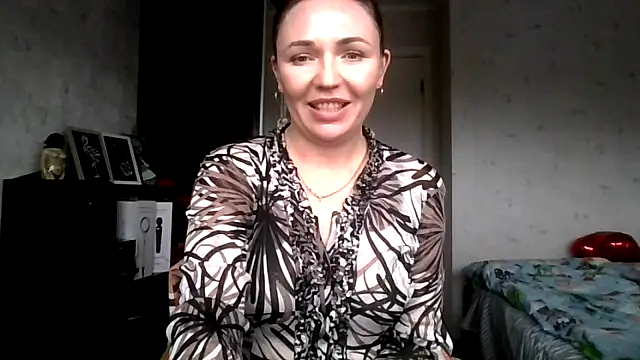 AngelinaLove28 live sex cam