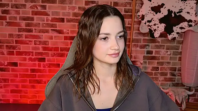 KiraVair live sex cam