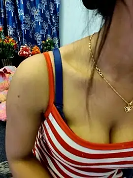 priya_26's cam snapshot