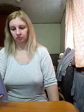 BustyBlond's cam snapshot