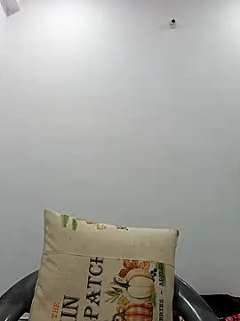 sanjana077's cam snapshot