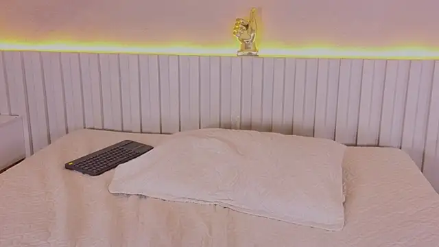 Aida_moreno live sex cam