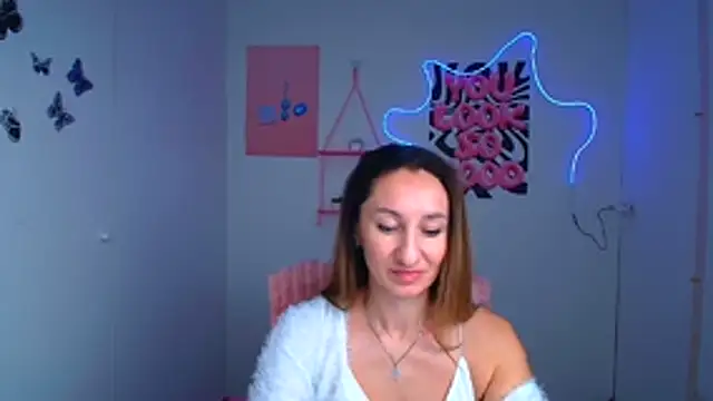 Diana_Sweeet_'s cam snapshot