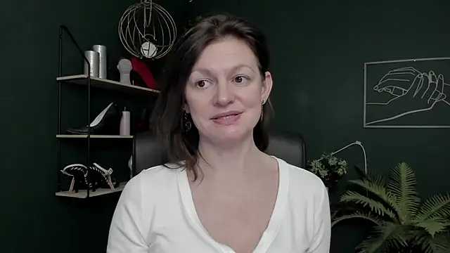 VivianWILD's cam snapshot