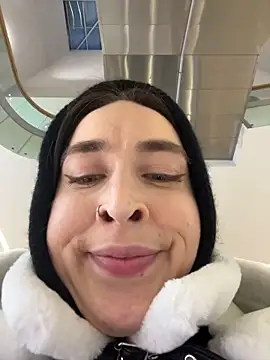 Holly_Play's cam snapshot