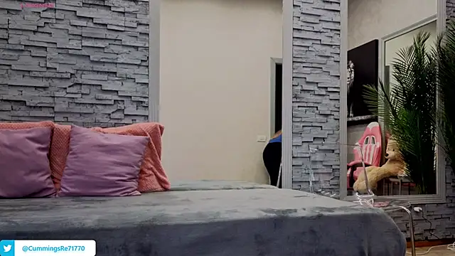 Reina_Cummings's cam snapshot