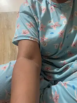 Real_Roma's cam snapshot