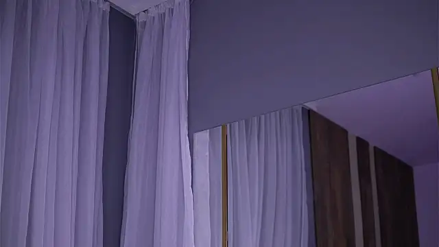 AwaLynch's cam snapshot