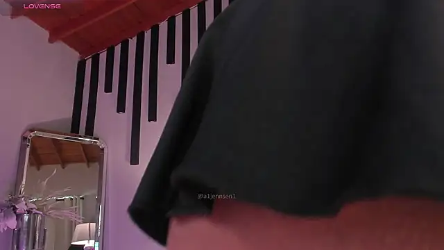 AllyJensen's cam snapshot