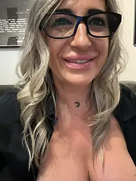 SexyVic_69's cam snapshot