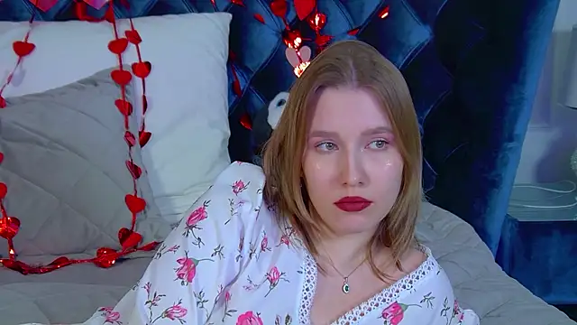 LiliLinn live sex cam