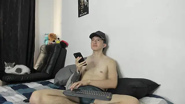 troy_rouge live sex cam