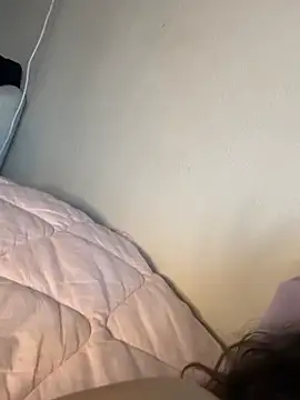 Yummy-deniz live sex cam