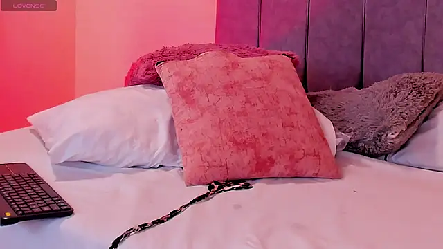 PAMELA_BRANZ live sex cam