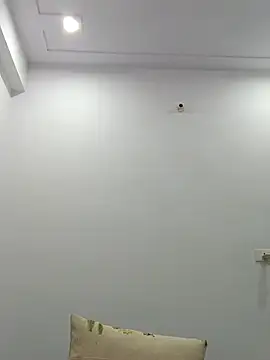 sanjana077's cam snapshot