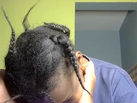 Horny-pretty's cam snapshot