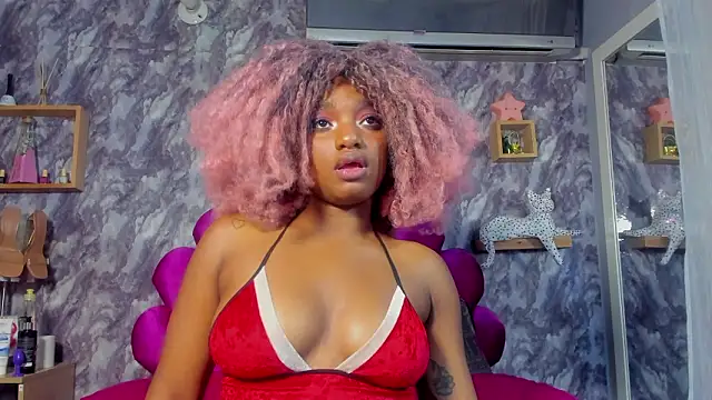 EMMAPARISS's cam snapshot