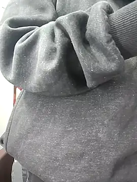 Ruhi_07's cam snapshot