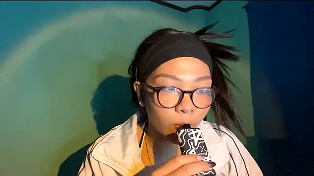 TerisaYellow's cam snapshot