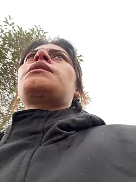 RachelWeisz_'s cam snapshot