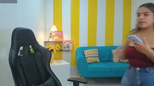 esmeralda_cuisman's cam snapshot