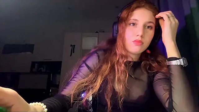 AliceCarrol's cam snapshot