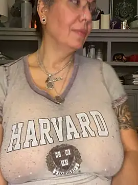 dieseldame1313 live sex cam