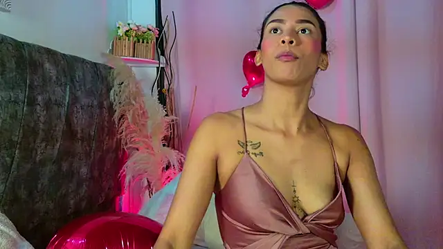 MelanyStone_'s cam snapshot