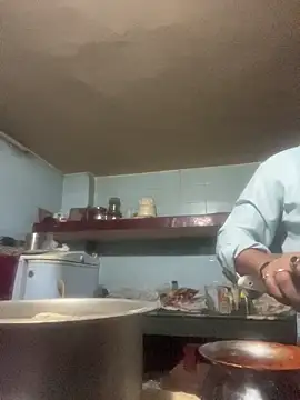 Saxymood1111's cam snapshot