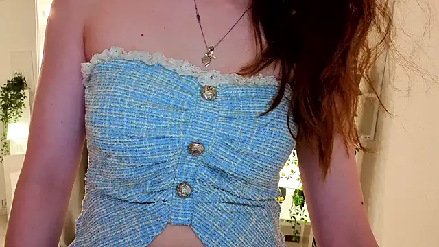 LunarDreamm live sex cam