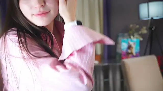 ElvaYeiser's cam snapshot