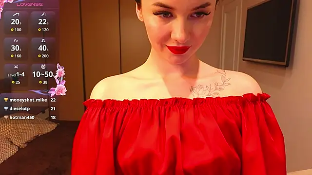 LunaCurlly's cam snapshot