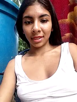 chaparritahot99 live sex cam