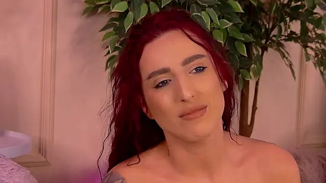 CrystalRedd's cam snapshot