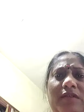 yamini1431 live sex cam