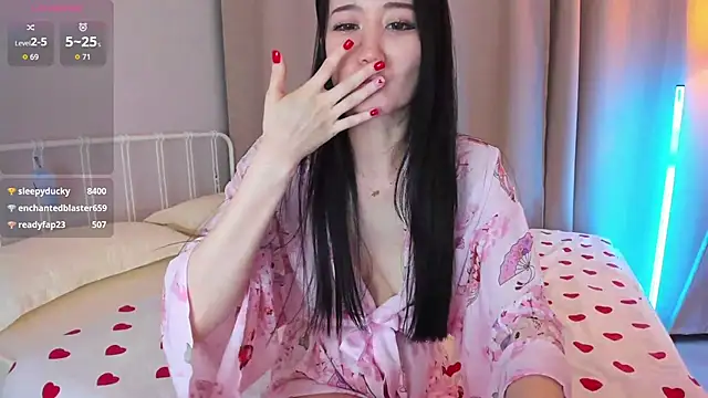 AmiliYan live sex cam