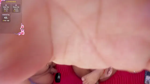 PittAndLunaa's cam snapshot